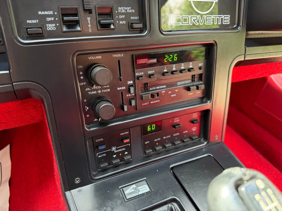 1988 Chevrolet Corvette C4 - Image 16 of 18