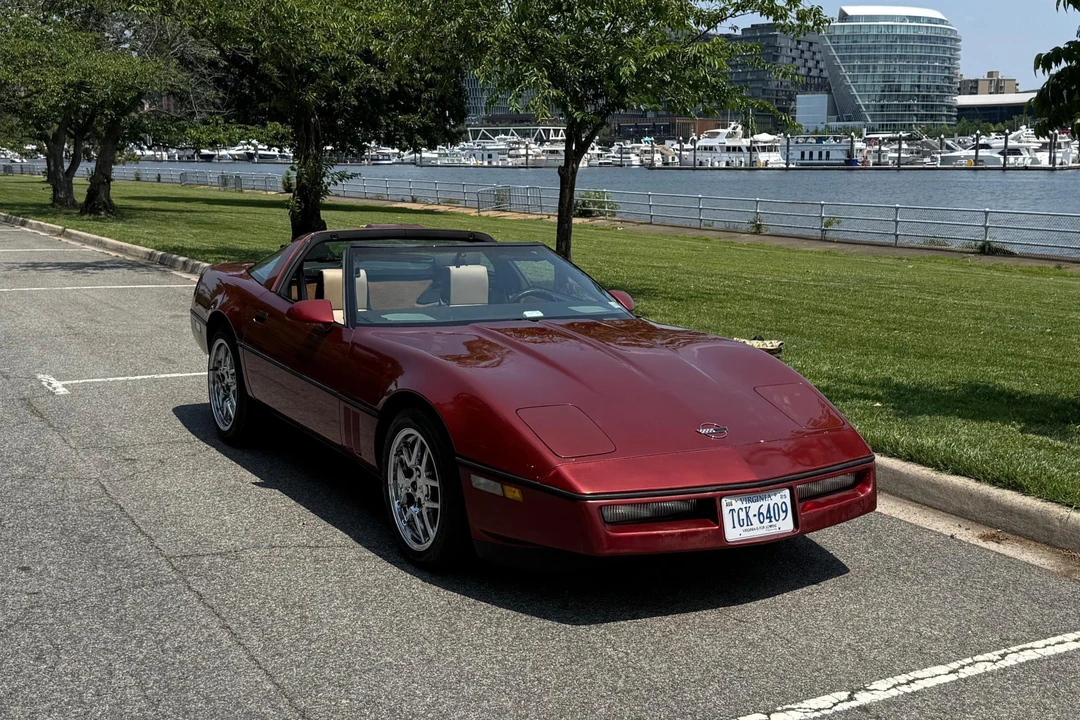 1988 Chevrolet Corvette C4 - Image 18 of 31