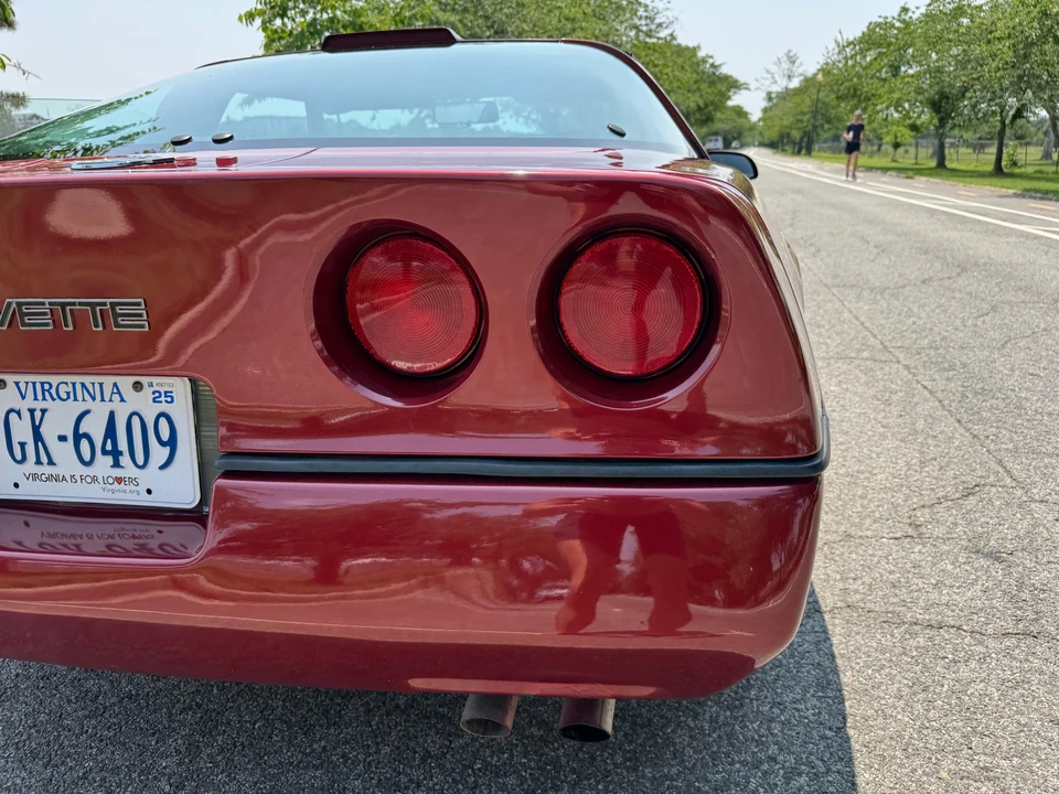 1988 Chevrolet Corvette C4 - Image 27 of 31