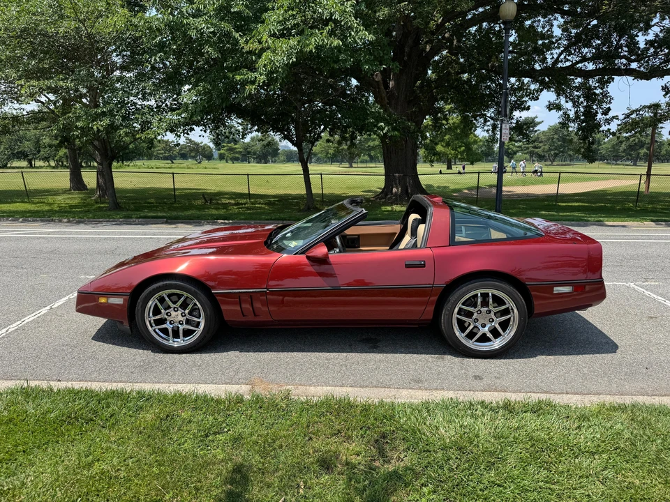 1988 Chevrolet Corvette C4 - Image 9 of 31