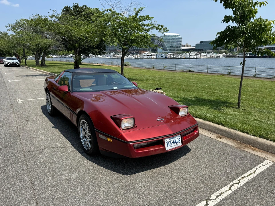 1988 Chevrolet Corvette C4 - Image 19 of 31