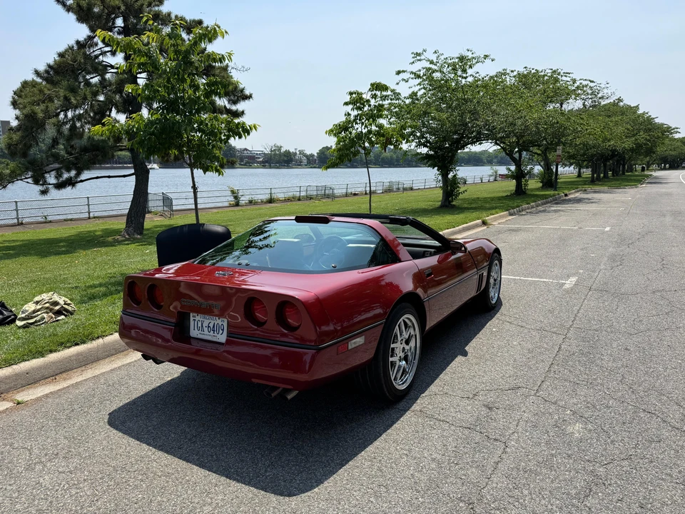 1988 Chevrolet Corvette C4 - Image 15 of 31