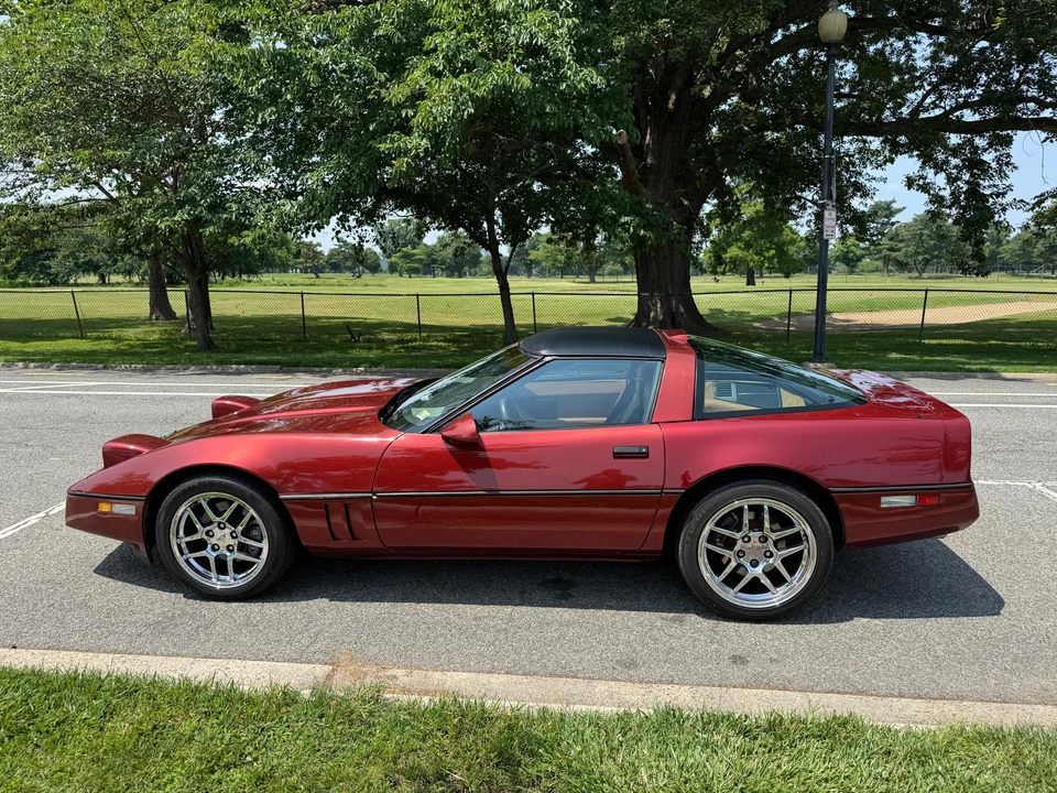 1988 Chevrolet Corvette C4 - Image 11 of 31
