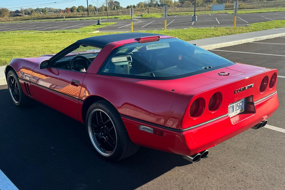1988 Chevrolet Corvette C4 - Image 4 of 31