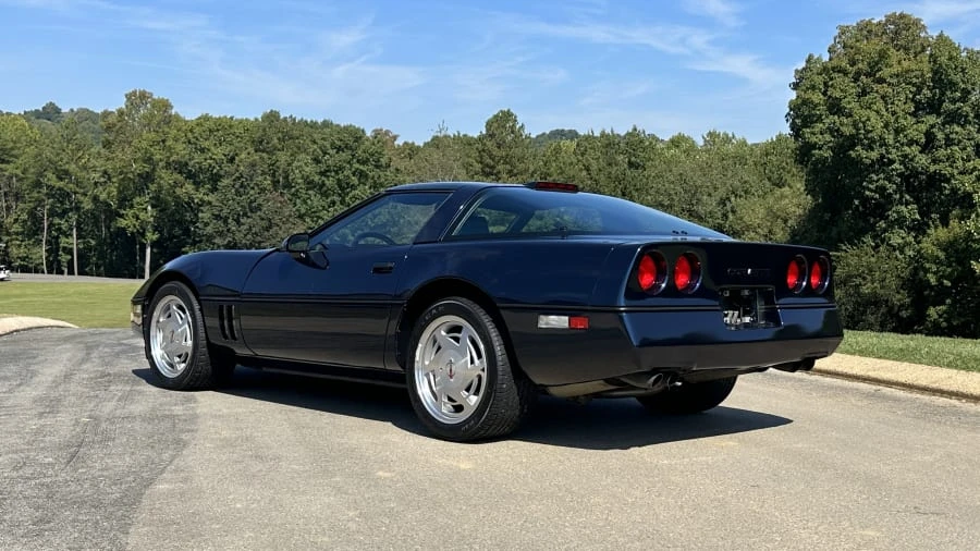 1988 Chevrolet Corvette C4 - Image 2 of 16
