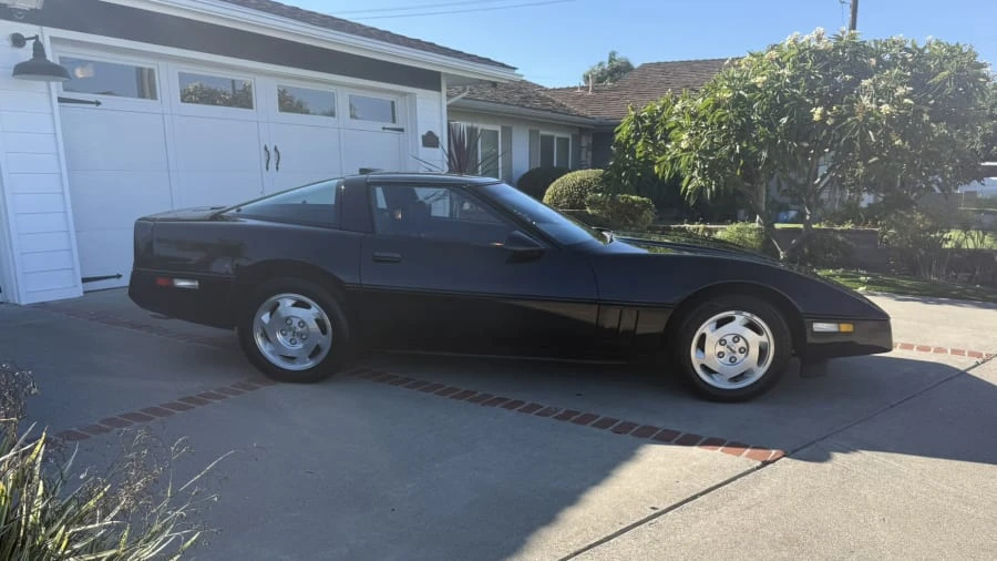 1988 Chevrolet Corvette C4 - Image 5 of 22