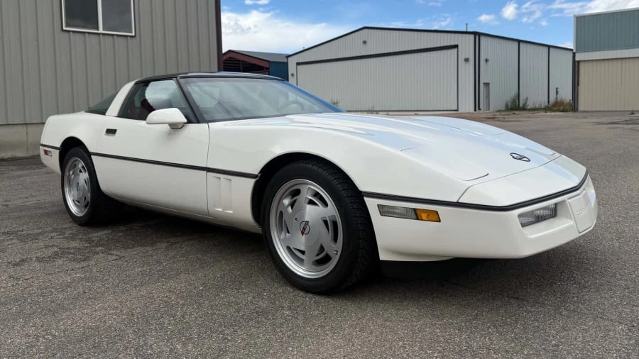 1988 Chevrolet Corvette C4 - Image 6 of 17