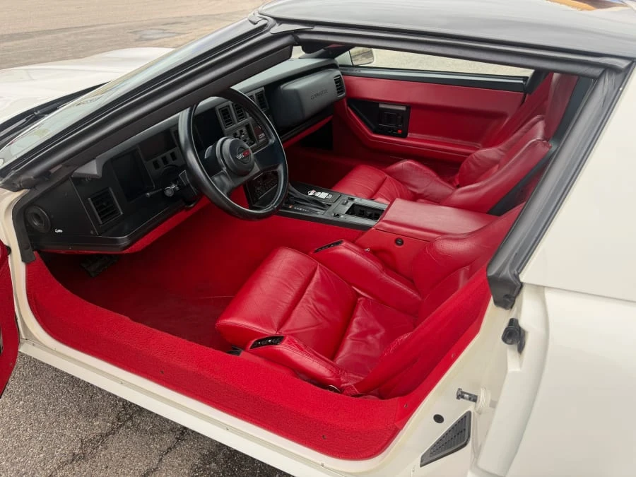 1988 Chevrolet Corvette C4 - Image 11 of 17