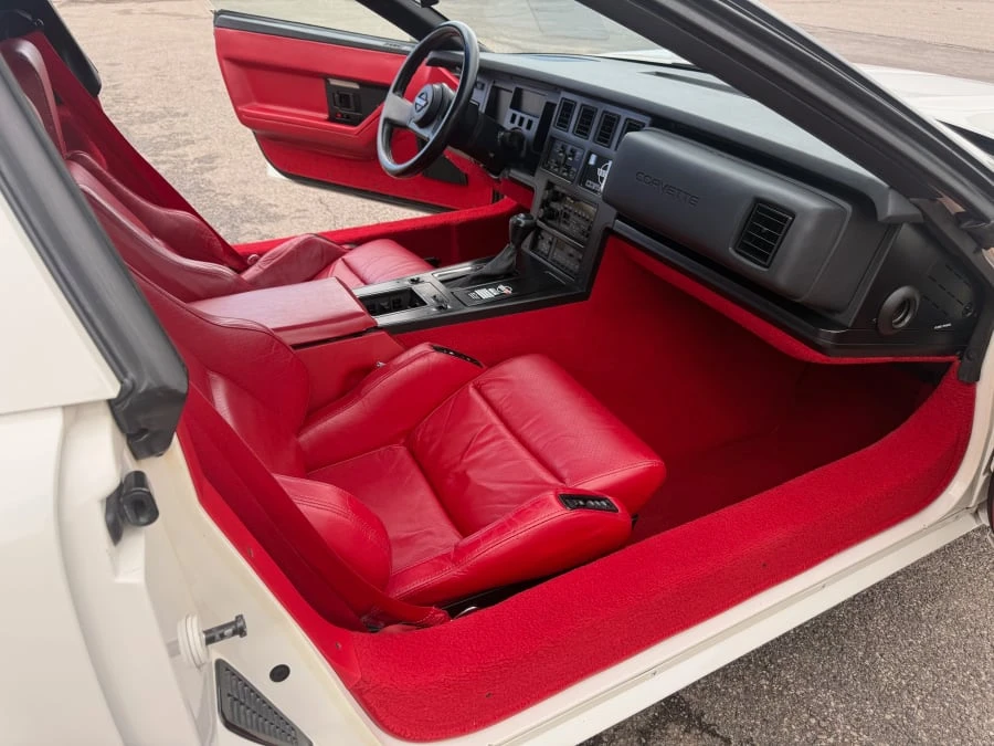 1988 Chevrolet Corvette C4 - Image 12 of 17