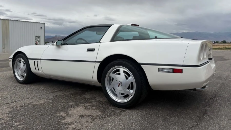 1988 Chevrolet Corvette C4 - Image 7 of 17