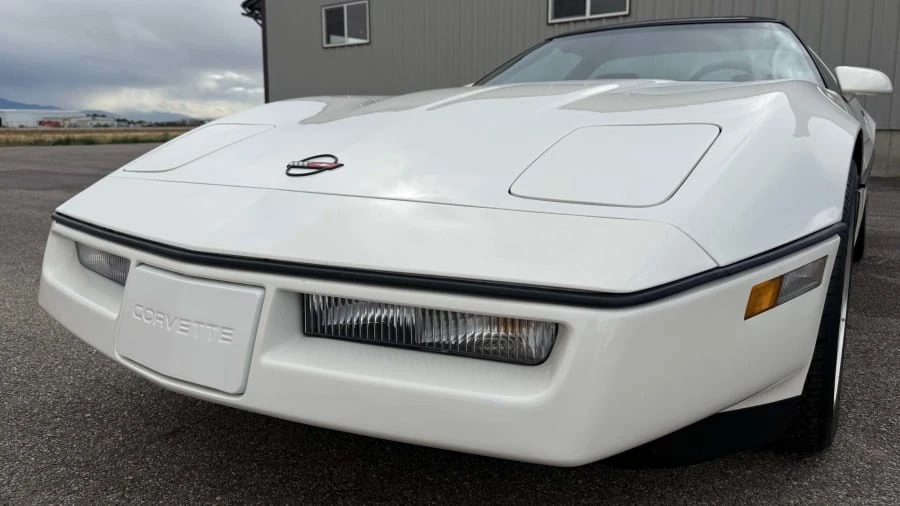 1988 Chevrolet Corvette C4 - Image 8 of 17