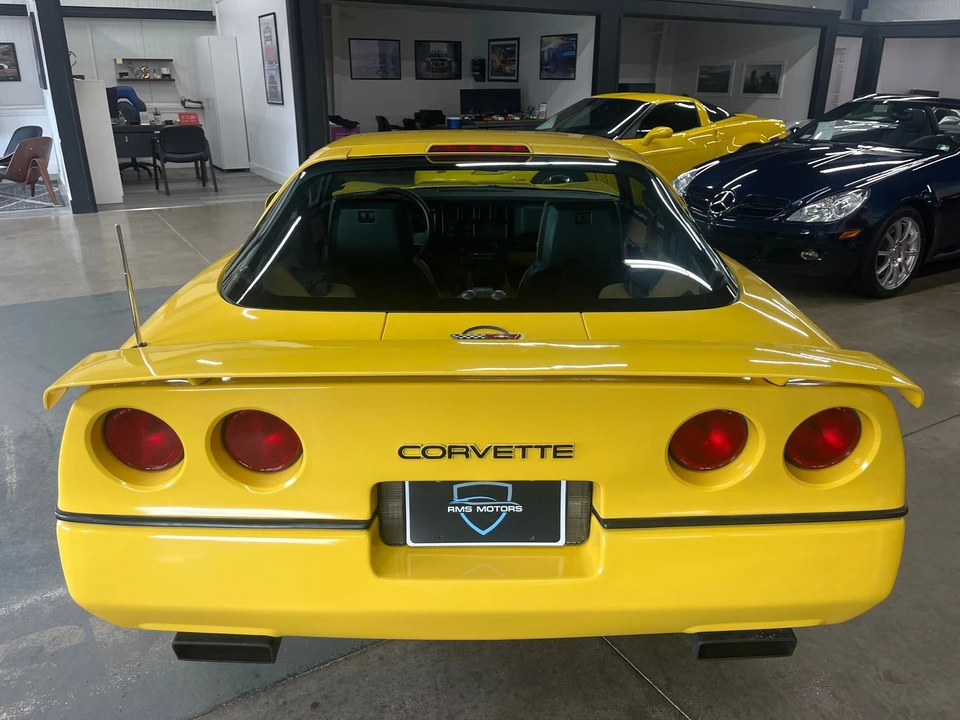 1988 Chevrolet Corvette C4 - Image 12 of 31