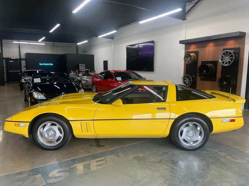 1988 Chevrolet Corvette C4 - Image 25 of 31