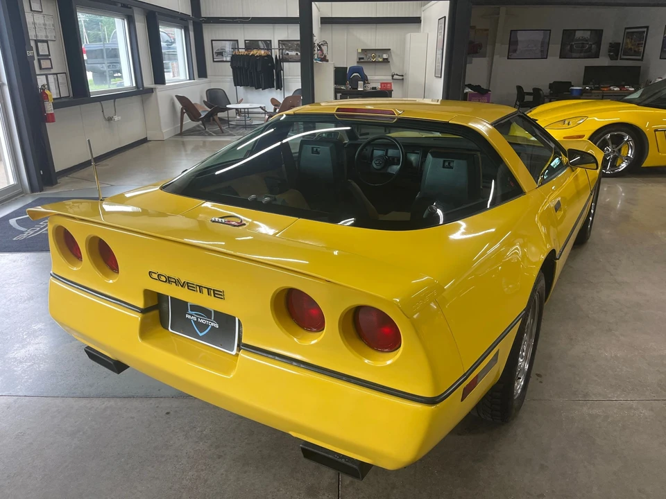 1988 Chevrolet Corvette C4 - Image 14 of 31