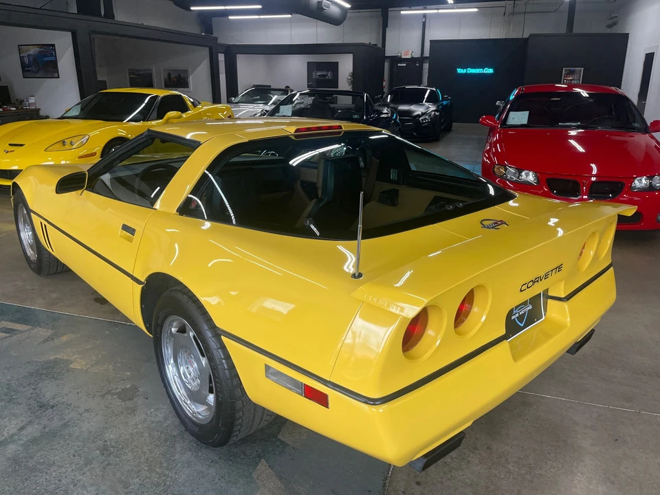 1988 Chevrolet Corvette C4 - Image 8 of 31