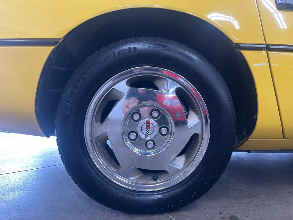 1988 Chevrolet Corvette C4 - Image 18 of 31