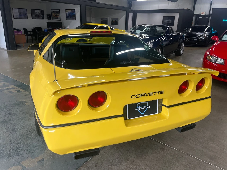 1988 Chevrolet Corvette C4 - Image 9 of 31
