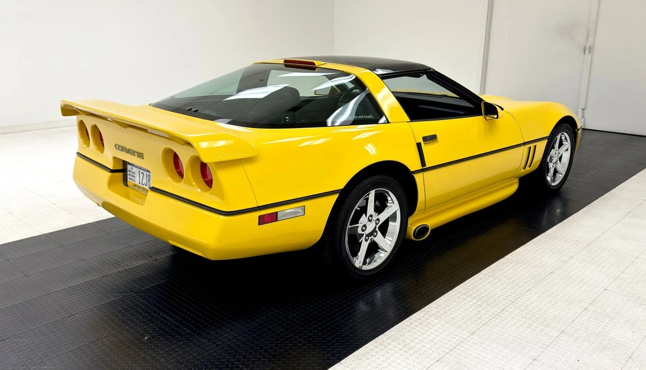 1988 Chevrolet Corvette C4 - Image 5 of 12