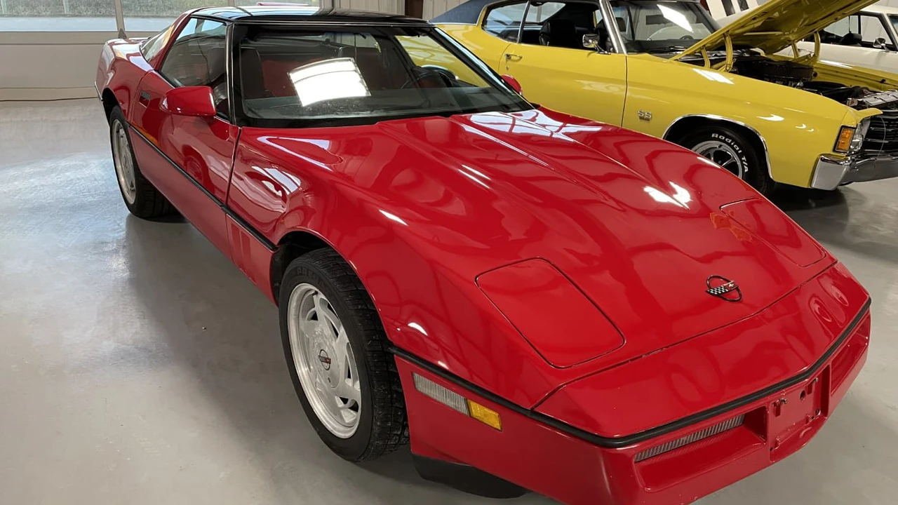 1988 Chevrolet Corvette C4 - Image 15 of 15