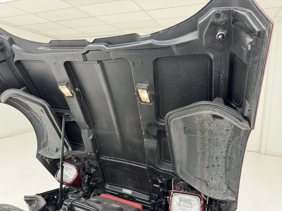 1988 Chevrolet Corvette C4 - Image 21 of 31