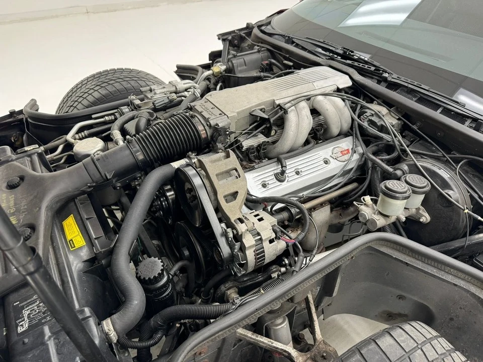 1988 Chevrolet Corvette C4 - Image 24 of 31