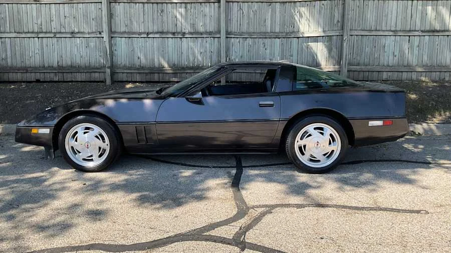 1988 Chevrolet Corvette C4 - Image 2 of 9