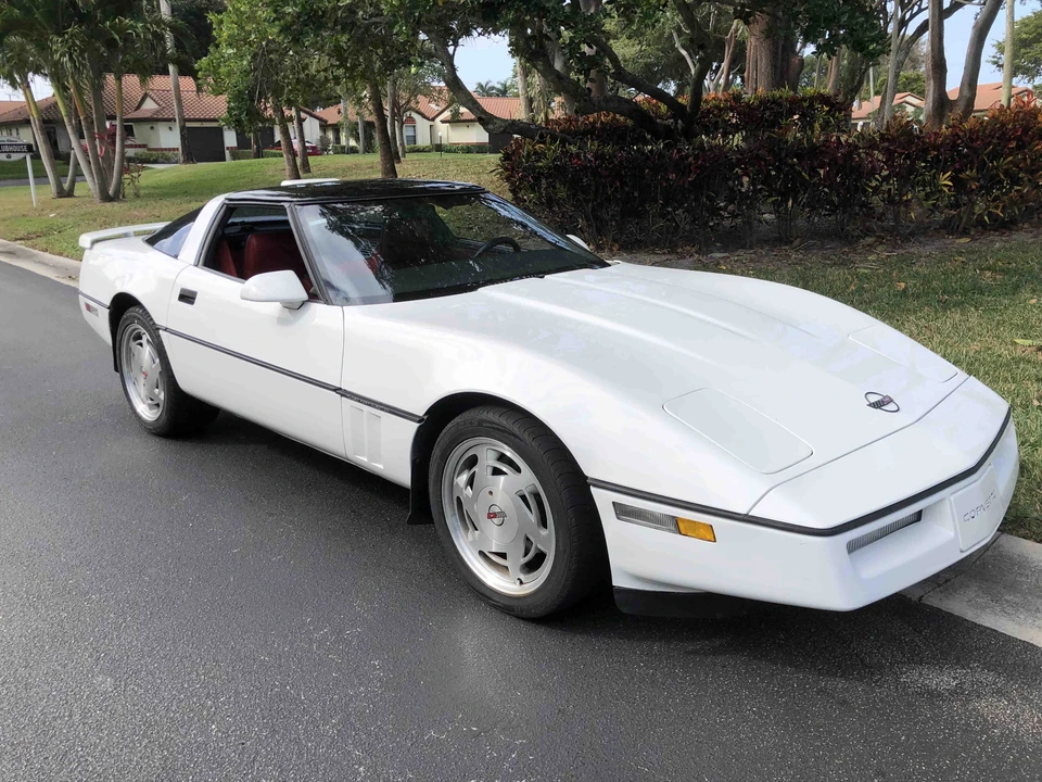 1988 Chevrolet Corvette C4 - Image 2 of 31