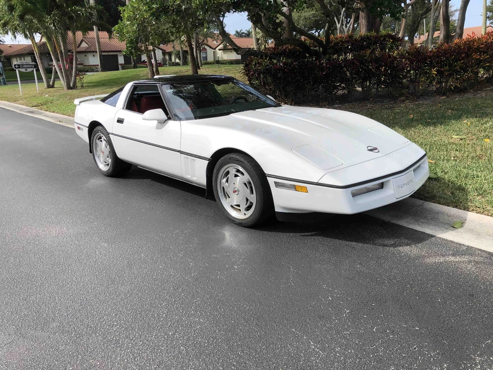 1988 Chevrolet Corvette C4 - Image 4 of 31