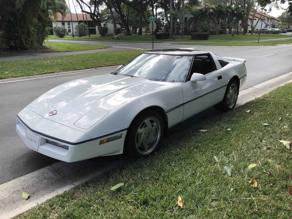 1988 Chevrolet Corvette C4 - Image 6 of 31