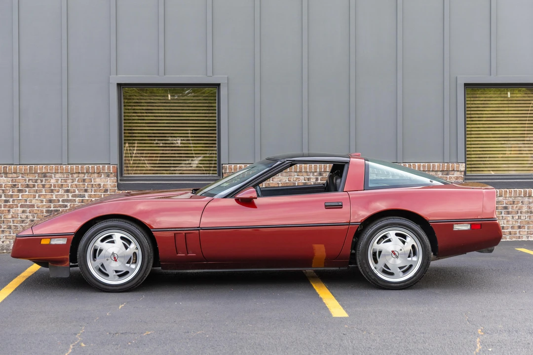 1988 Chevrolet Corvette C4 - Image 10 of 31