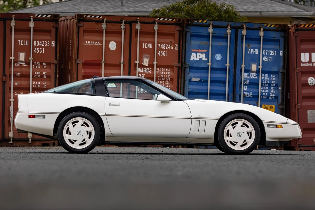 1988 Chevrolet Corvette C4 - Image 3 of 31