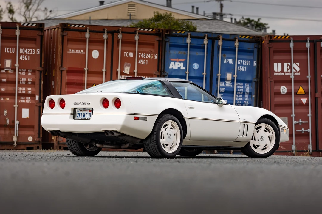 1988 Chevrolet Corvette C4 - Image 30 of 31
