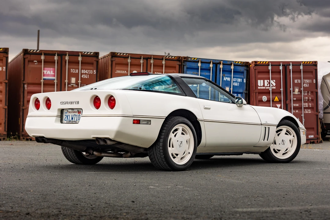 1988 Chevrolet Corvette C4 - Image 28 of 31