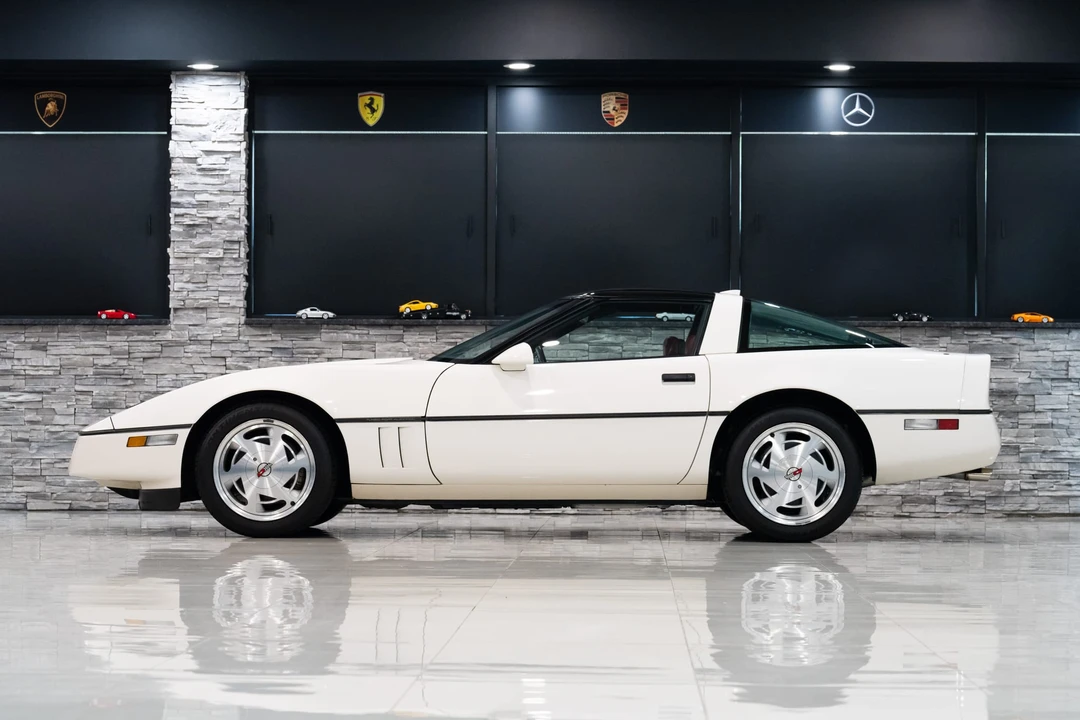 1988 Chevrolet Corvette C4 - Image 22 of 31