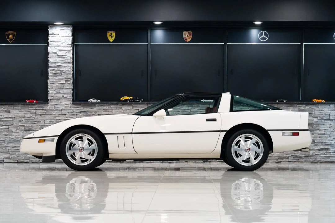 1988 Chevrolet Corvette C4 - Image 23 of 31