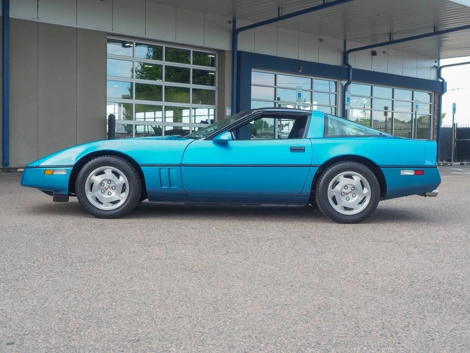 1988 Chevrolet Corvette C4 - Image 11 of 31