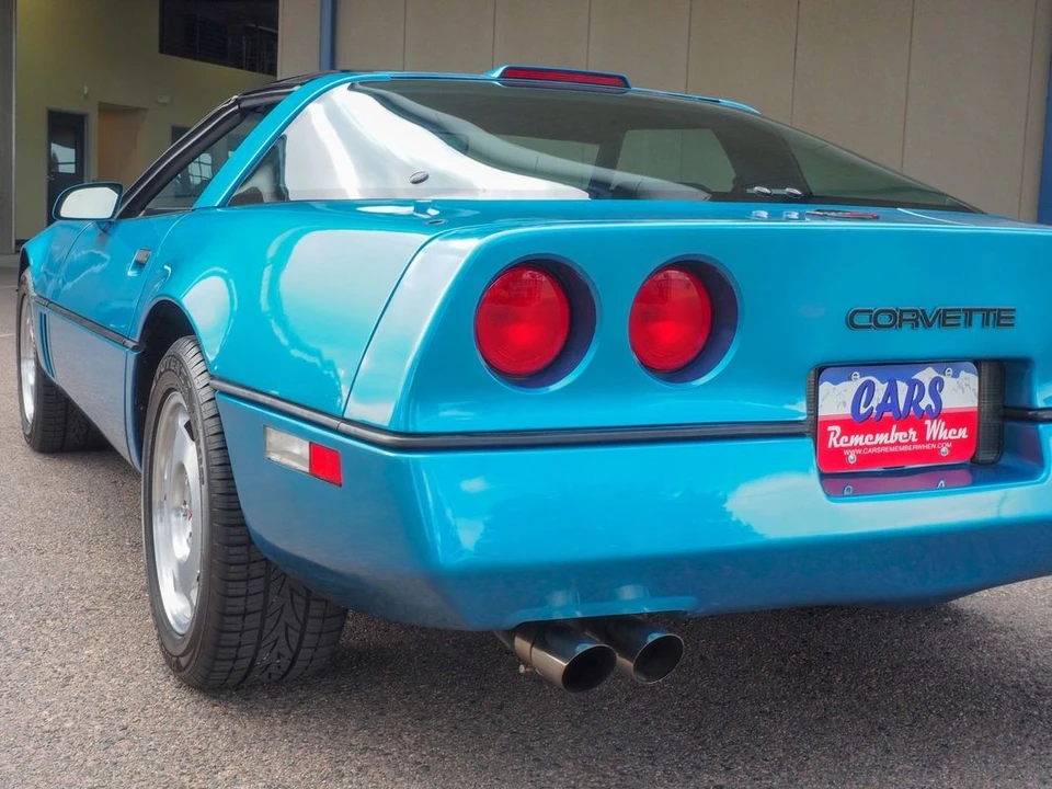 1988 Chevrolet Corvette C4 - Image 17 of 31
