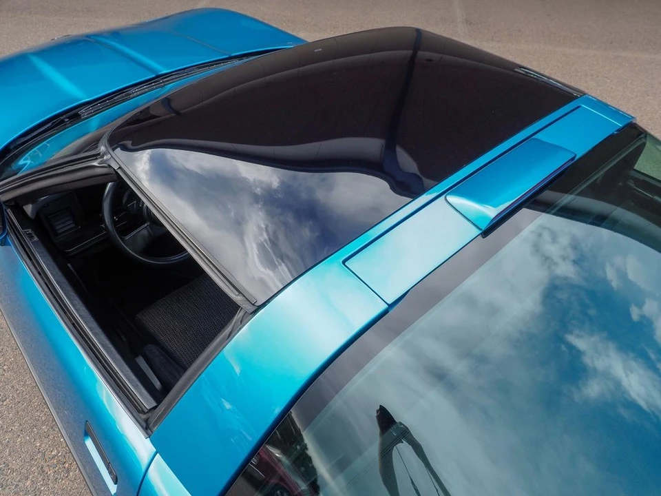 1988 Chevrolet Corvette C4 - Image 26 of 31