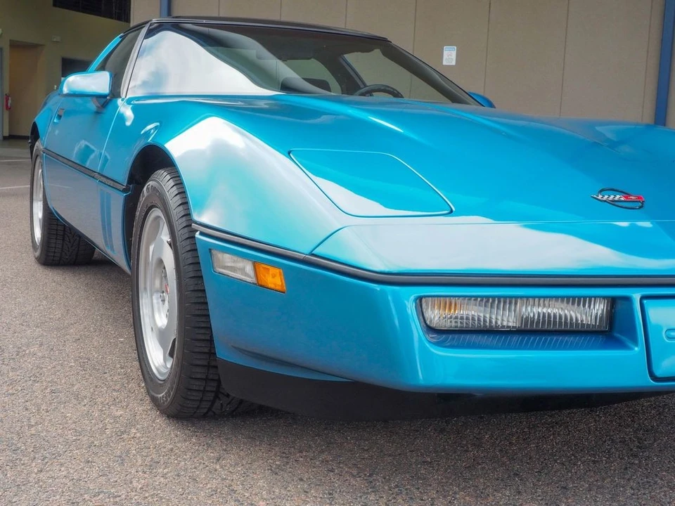 1988 Chevrolet Corvette C4 - Image 16 of 31