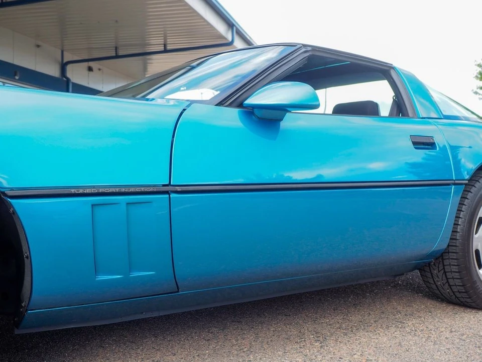 1988 Chevrolet Corvette C4 - Image 13 of 31