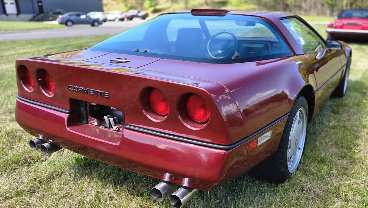 1988 Chevrolet Corvette C4 - Image 11 of 31