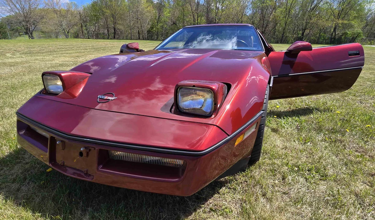 1988 Chevrolet Corvette C4 - Image 16 of 31