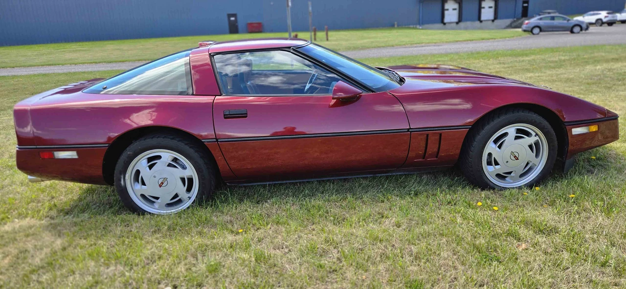 1988 Chevrolet Corvette C4 - Image 13 of 31