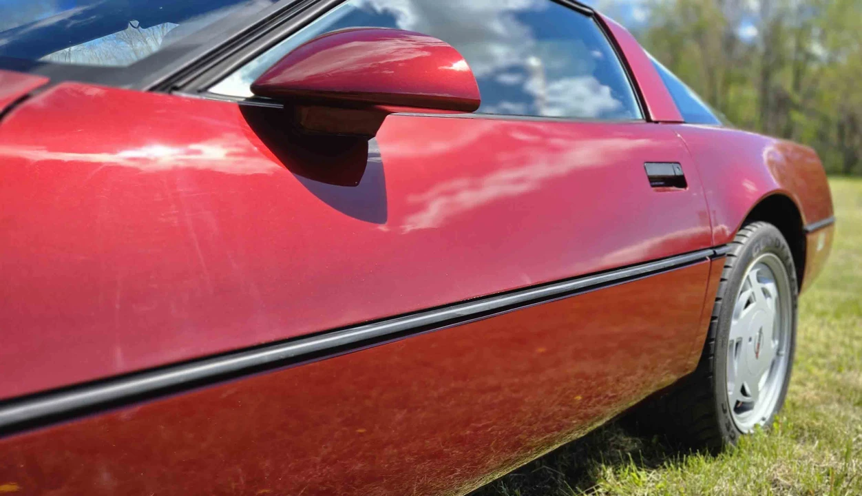 1988 Chevrolet Corvette C4 - Image 30 of 31