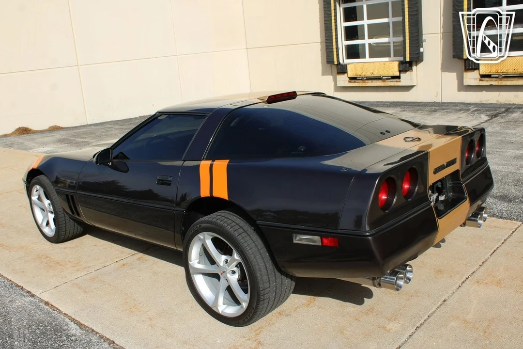 1988 Chevrolet Corvette C4 - Image 11 of 12