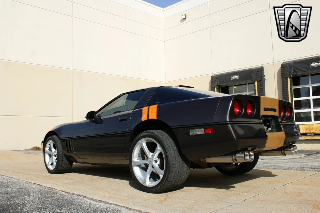 1988 Chevrolet Corvette C4 - Image 10 of 12