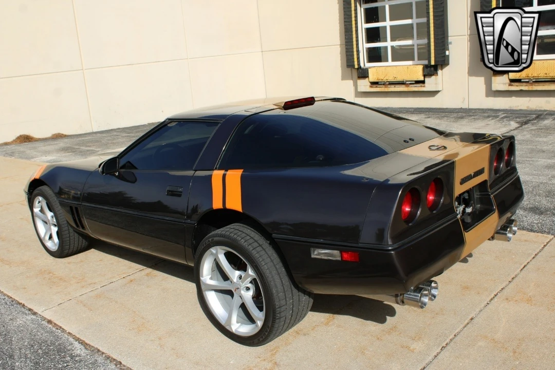 1988 Chevrolet Corvette C4 - Image 8 of 12