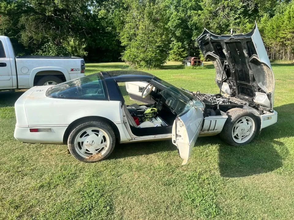 1988 Chevrolet Corvette C4 - Image 18 of 20