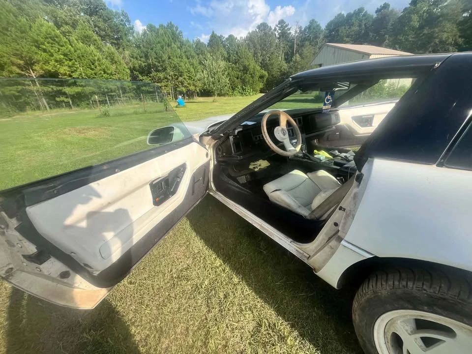 1988 Chevrolet Corvette C4 - Image 14 of 20