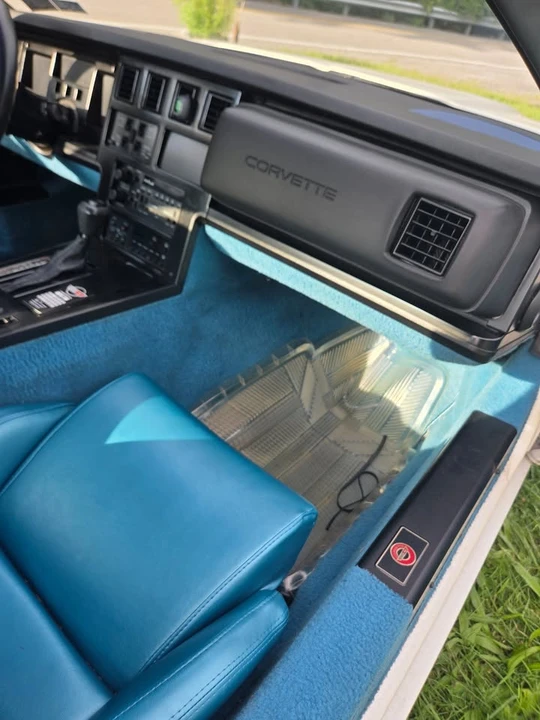 1988 Chevrolet Corvette C4 - Image 11 of 19